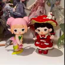 Nommi Little World Figurine