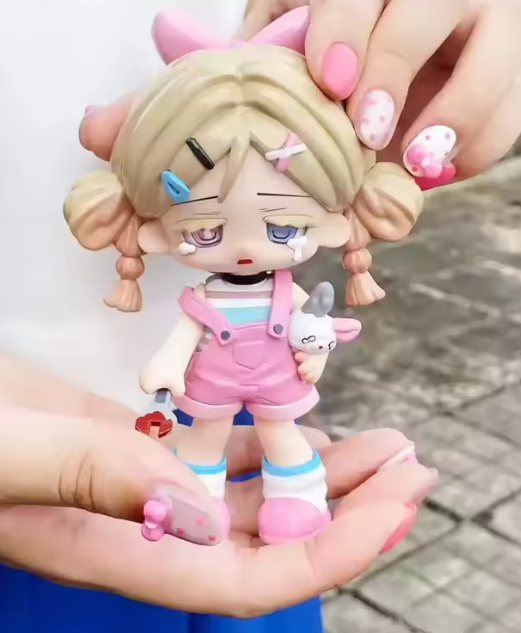 MISSY CUTE LOLITA FIGURE -  PINK WITH BUNNY (open box)