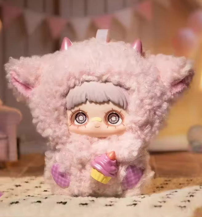 MAYMEI SURPRISE PARTY PLUSH PENDANT - Cup cake  (open box confirmed)